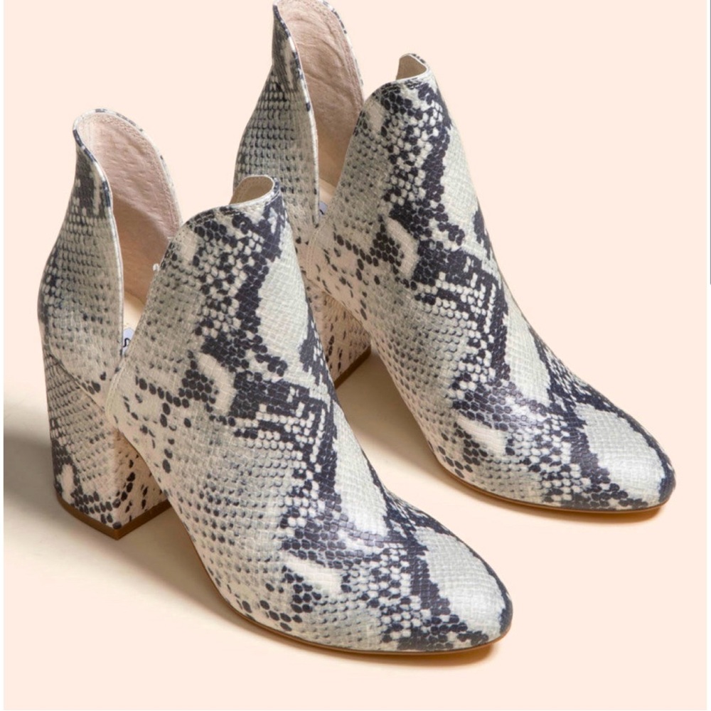 Steve Madden booties